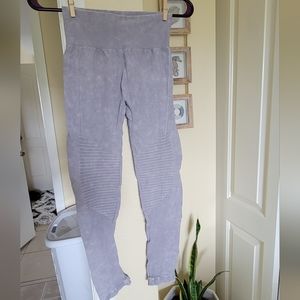 YELETE Leggings